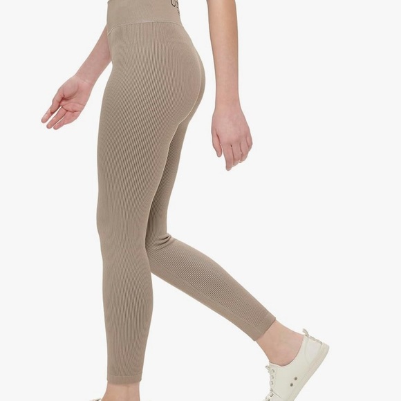 Calvin Klein Performance Ribbed Leggings size Medium - Picture 4 of 13